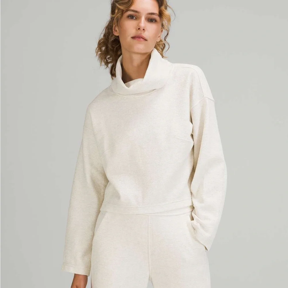 Lululemon Ribbed Funnel Neck Pullover Heathered‎ White Opal Size Xs/S